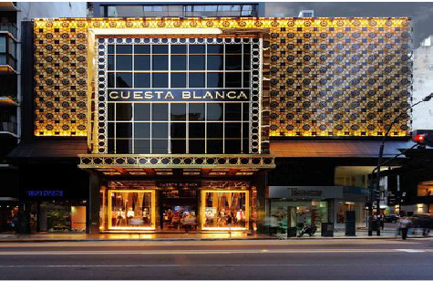 炉霍门头设计与商业空间的纽带。