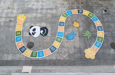 炉霍地面游戏彩绘