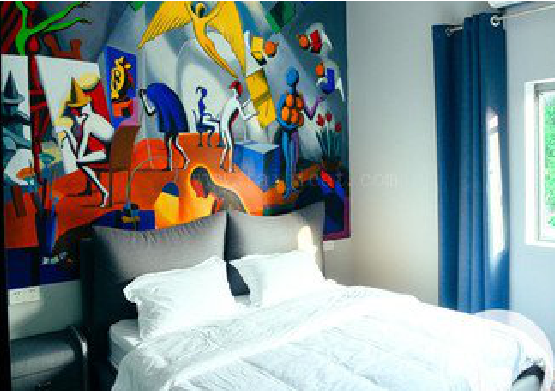 炉霍对于酒店的墙体彩绘而言更注重哪些方面?