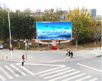 炉霍户外大屏广告投放要点。